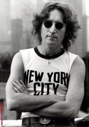 John Lennon, 1974 © Bob Gruen.